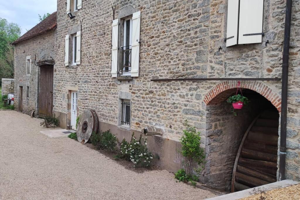 Gite Dans Ancien Moulin Sainte-Helene  المظهر الخارجي الصورة